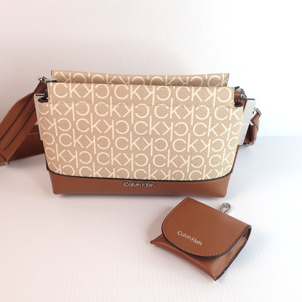 Calvin Klein Womens Bianca Triple Compartment Crossbody Vanilla/Khaki/Caramel